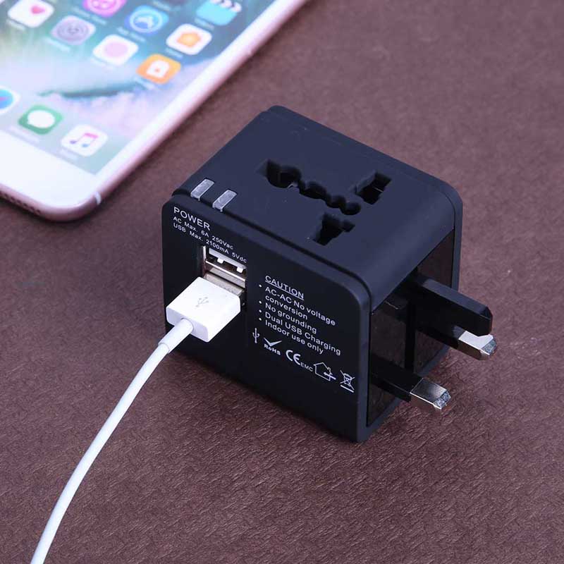 Adaptador de Viaje Universal con USB para Enchufes Internacionales